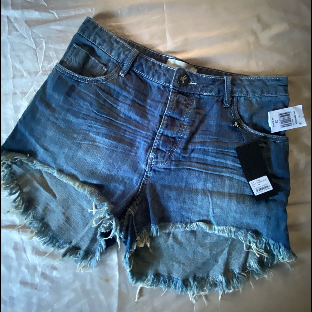 One teaspoon shorts